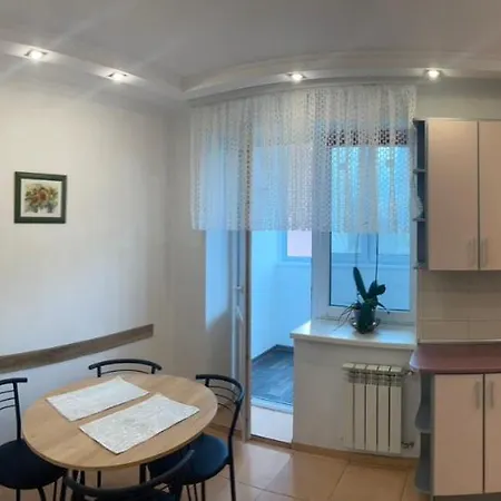 Квартира Возле Автовокзала Rivne Exterior photo